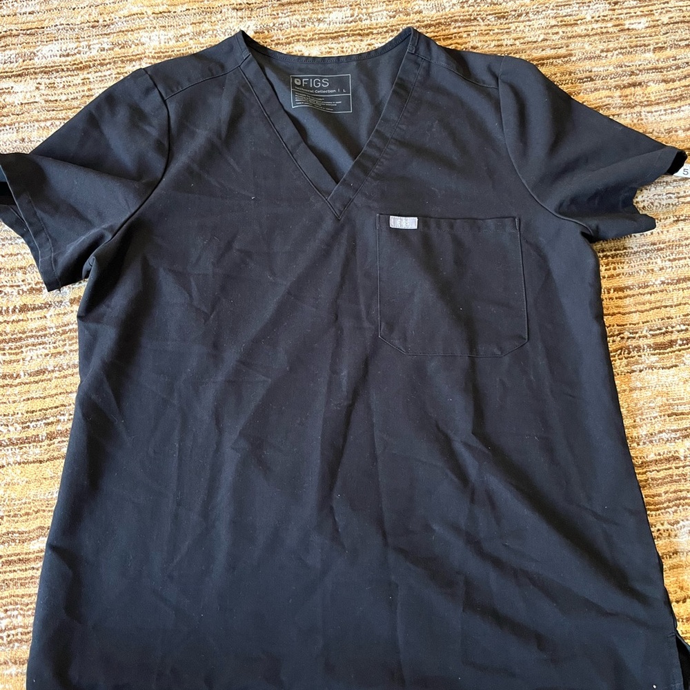 Black Figs Scrub Top L